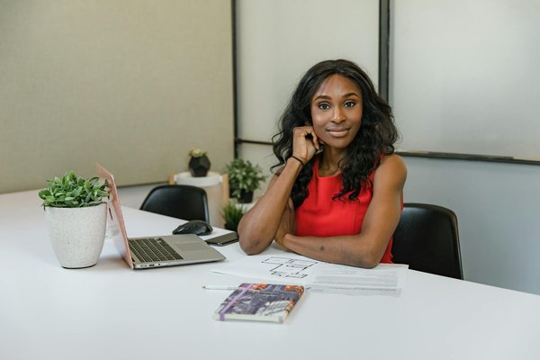 Les Étapes Stratégiques de l'Innovation en Milieu Entrepreneurial: Un Guide Essentiel